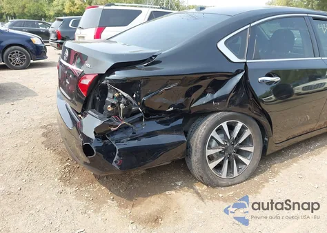 2018 Nissan Altima 2.5 Sl z USA, uszkodzony, nr VIN 1N4AL3AP9JC187754